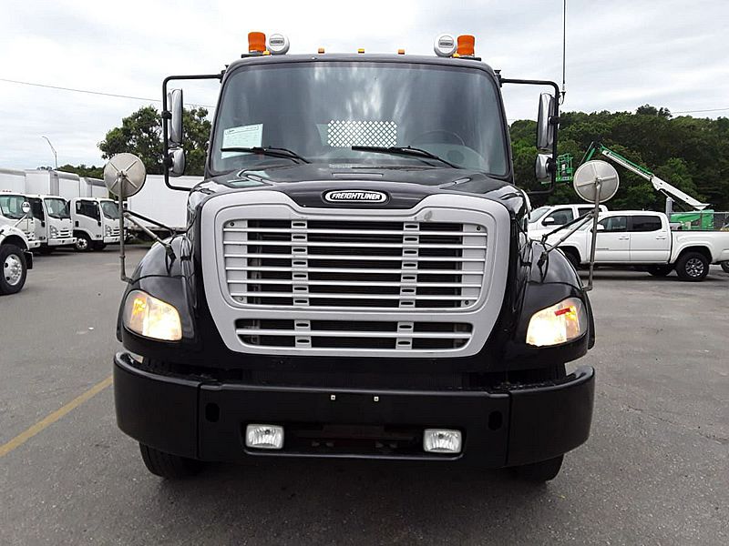 2017 Freightliner M2 112