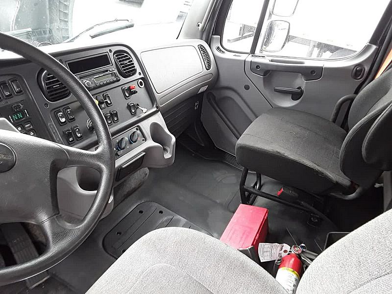 2017 Freightliner M2 112