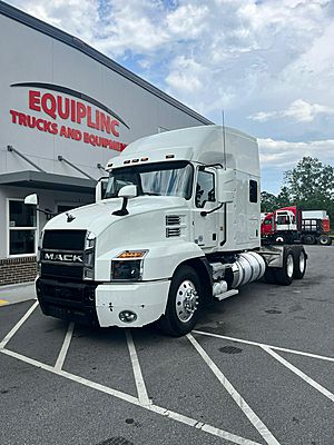 2020 Mack Anthem - Sleeper Truck