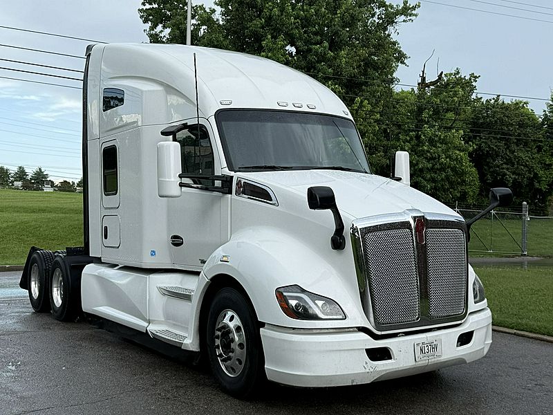 2022 Kenworth T680
