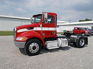 2017 Peterbilt 337 - Day Cab