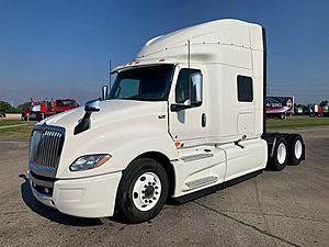 2019 International LT625 - Sleeper Truck