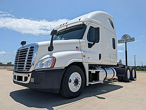 2016 Freightliner Cascadia 125 - Sleeper Truck