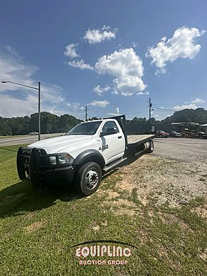 2014 Ram 5500 HEAVY DUTY FLAT BED TRUCK - Flatbed