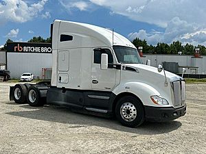2019 Kenworth T680 - Sleeper Truck