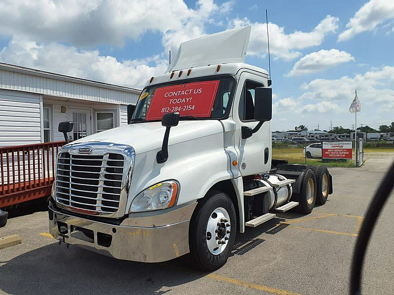2018 Freightliner CASCADIA 125