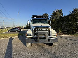 2026 Mack GR84F