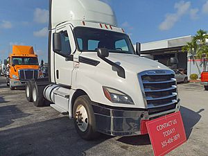2020 Freightliner Cascadia - Day Cab