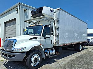 2019 International DuraStar 4300 - Refrigerated Van