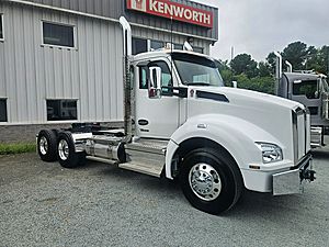 2026 Kenworth T880 - Day Cab
