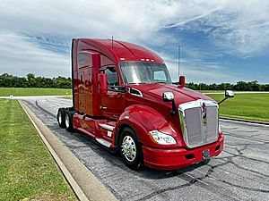 2021 Kenworth T680 - Sleeper Truck