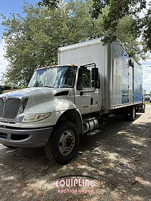 2018 International DuraStar 4300 - Box Van