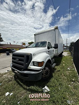 2013 Ford F750 - Box Van