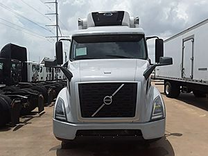 2020 Volvo VNR42-640 - Refrigerated Van