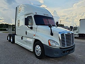2020 Freightliner Cascadia 125 - Sleeper Truck