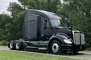 2022 Peterbilt 579 - Sleeper Truck