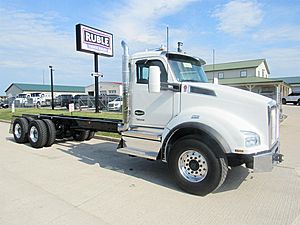 2026 Kenworth T880 - Cab & Chassis