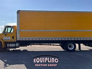 2018 International DuraStar 4300 - Box Van