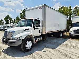 2018 International DuraStar 4300 - Box Van