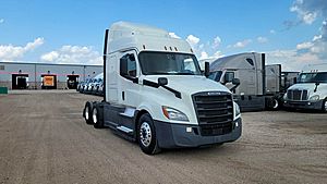 2020 Freightliner Cascadia 126 - Sleeper Truck