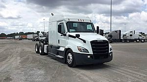 2021 Freightliner Cascadia 126 - Sleeper Truck