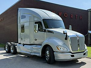 2020 Kenworth T680 - Sleeper Truck
