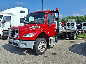 2019 Freightliner M2 106 - Box Van
