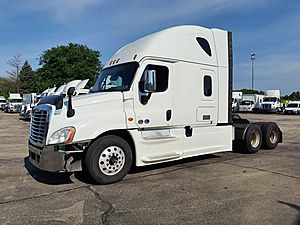2018 Freightliner Cascadia 125 - Sleeper Truck