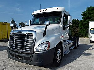 2018 Freightliner Cascadia 125 - Day Cab