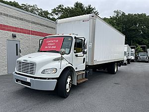 2014 Freightliner M2 106 - Box Van