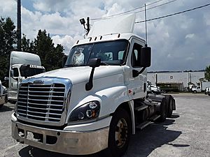 2019 Freightliner Cascadia 125 - Day Cab