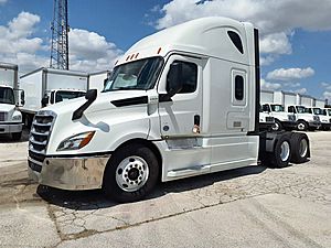 2019 Freightliner Cascadia - Sleeper Truck