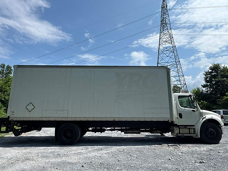2013 Freightliner M2