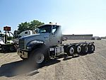 2022 Mack Granite GR64F