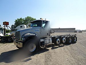 2022 Mack Granite GR64F