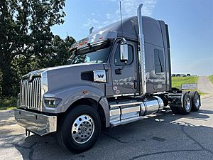 2026 Western Star 49X - Sleeper Truck