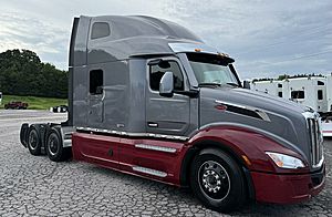 2022 Peterbilt 579
