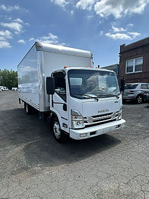 2023 Isuzu NRR - Box Truck
