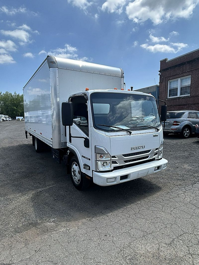 2023 Isuzu NRR