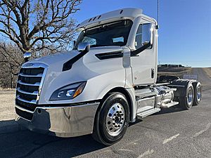 2026 Freightliner Cascadia - Day Cab