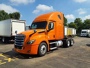 2019 Freightliner Cascadia - Sleeper Truck