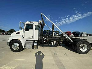 2020 Kenworth T270 - Refuse Truck