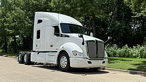 2020 Kenworth T680 - Sleeper Truck