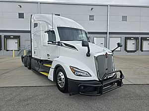 2022 Kenworth T680 - Sleeper Truck
