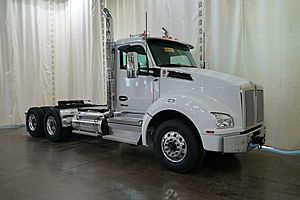 2026 Kenworth T880 - Day Cab