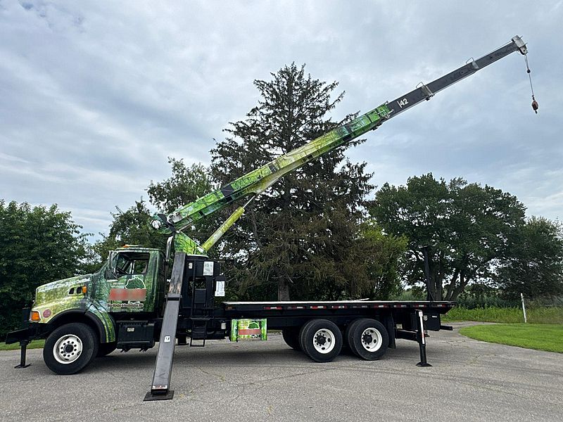 2001 STERLING TRUCK L8500 series