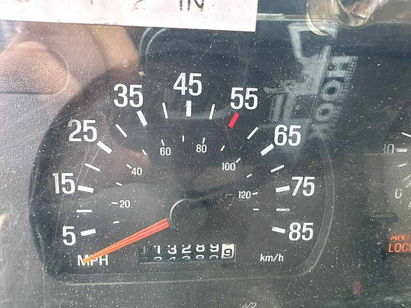 2001 STERLING TRUCK L8500 series