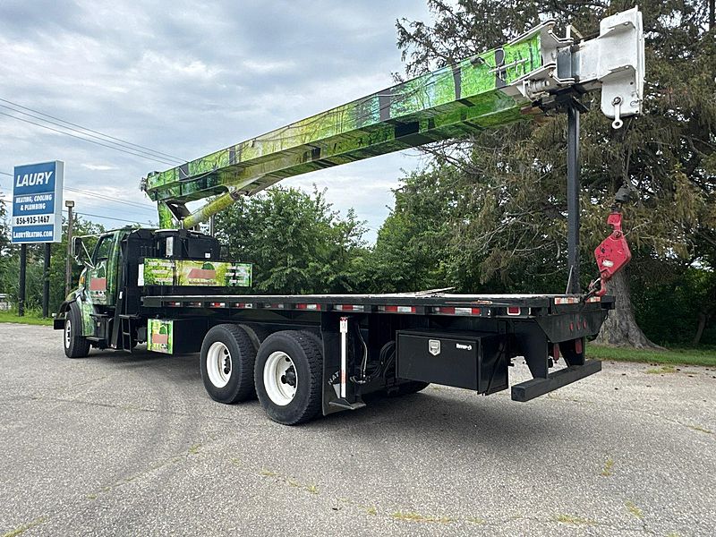 2001 STERLING TRUCK L8500 series