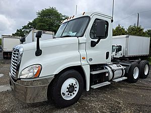 2019 Freightliner Cascadia 125