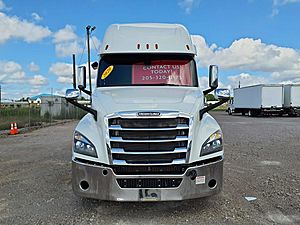 2020 Freightliner Cascadia - Sleeper Truck